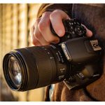دوربین عکاسی canon 850d با لنز 135-18 IS USM